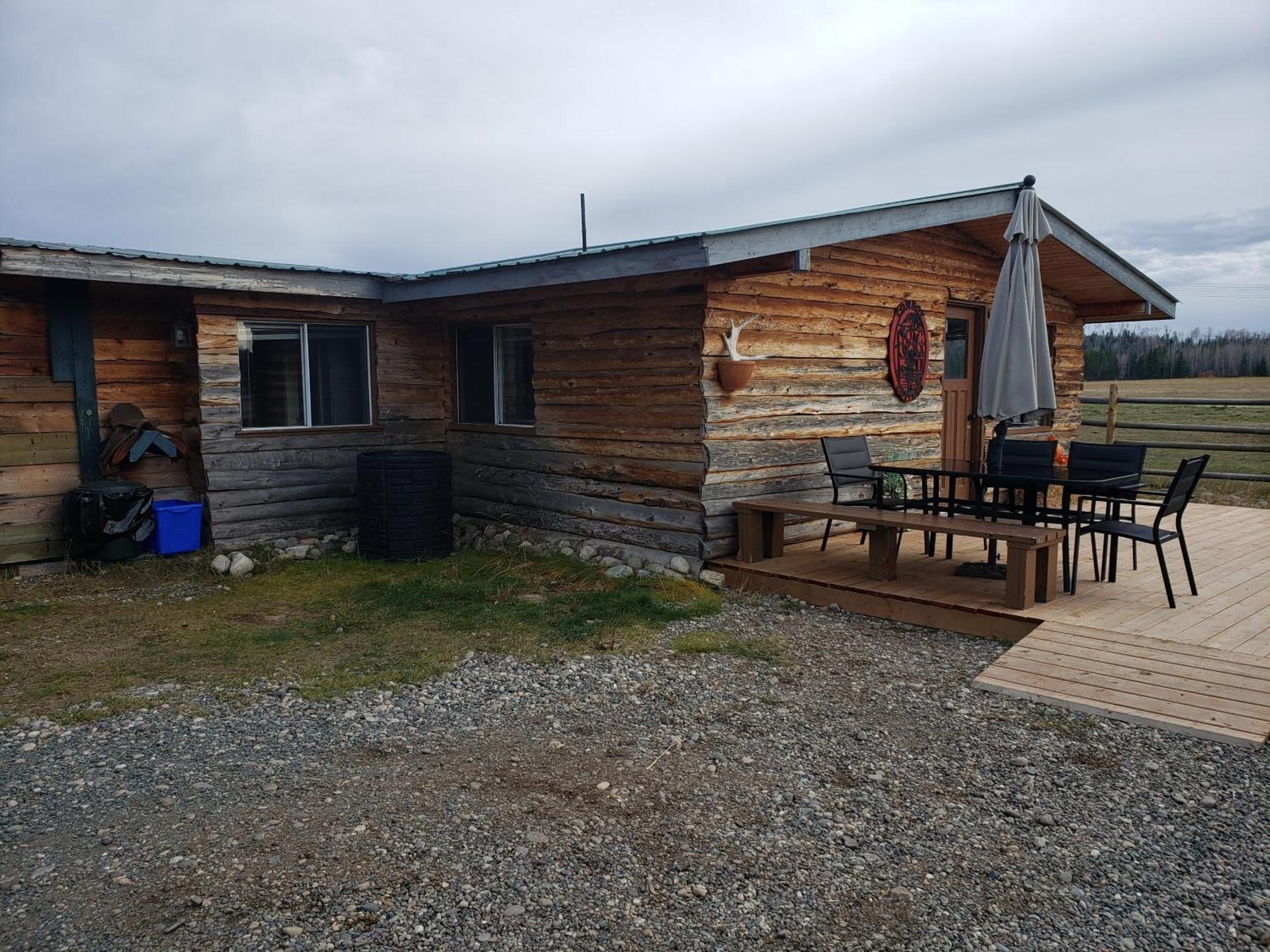 פרינס ג'ורג' Woodhouse Cottages And Ranch מראה חיצוני תמונה