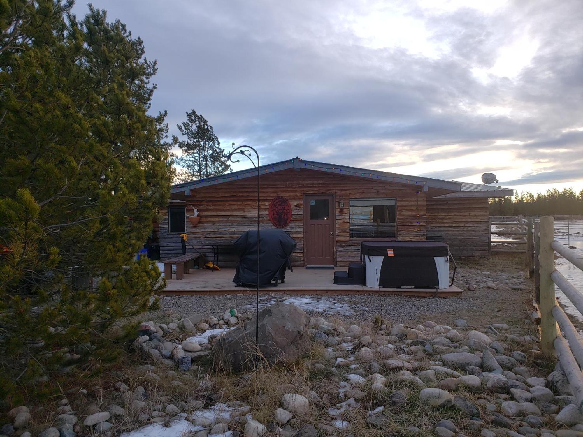 פרינס ג'ורג' Woodhouse Cottages And Ranch מראה חיצוני תמונה